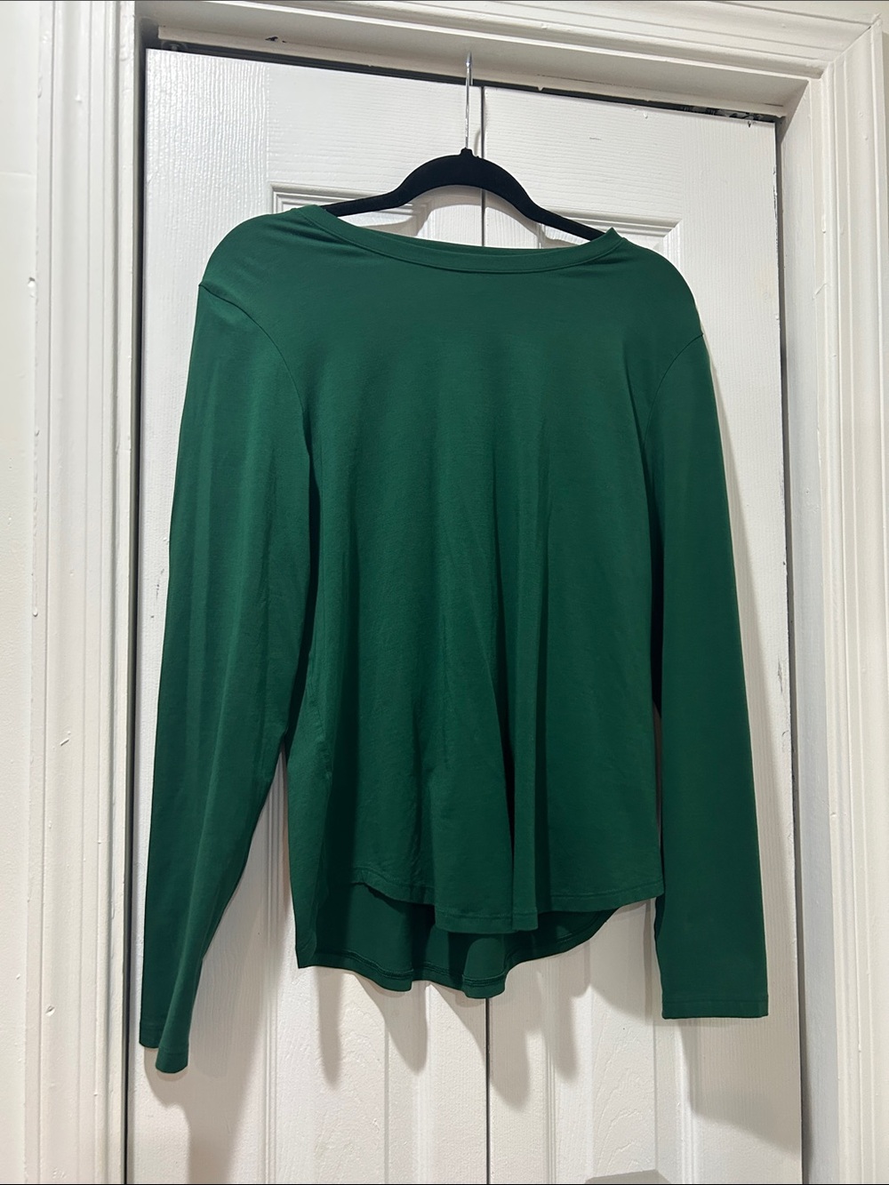 lululemon athletica Forest Green Long-Sleeve Swing Top 10